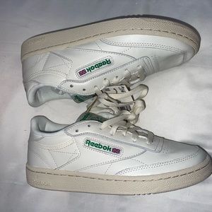reebok vintage club c 85 green sneakers